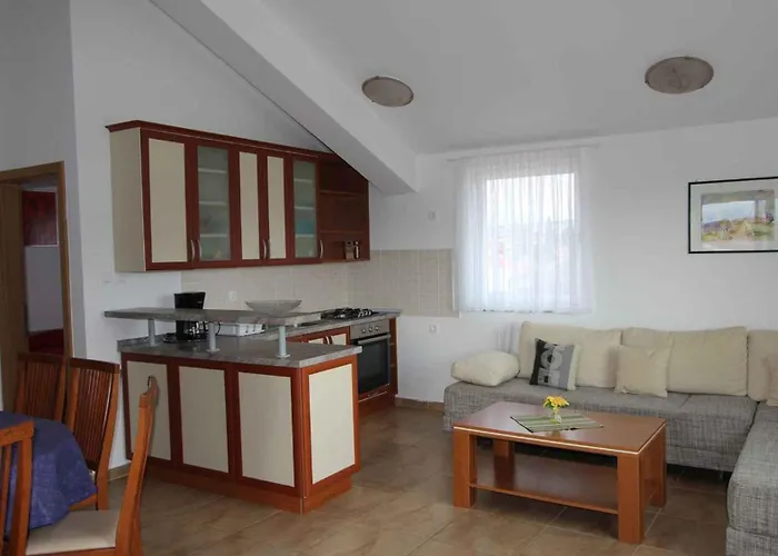 Malinska, Krk 2 Apartman