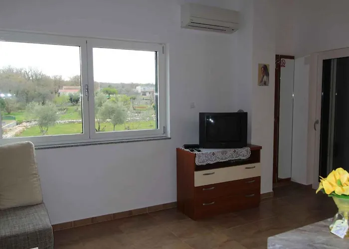 Apartman Malinska, Krk 2 *