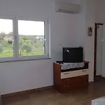 Apartment Malinska, Krk 2 *